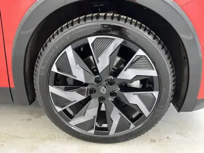 Photo 29 Renault Rafale  E-Tech full hybrid 200 ch