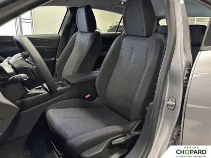 Photo 17 Peugeot 308  Hybrid 145 e-DCS6
