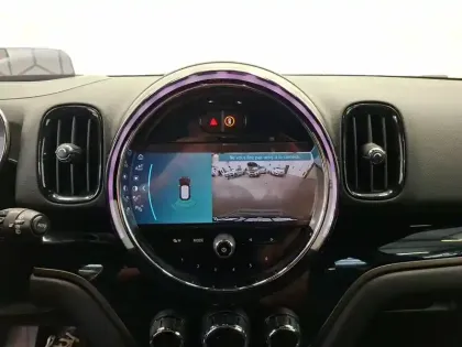 Photo 18 Mini Mini Countryman 125 - 95 ch ALL4 BVA6