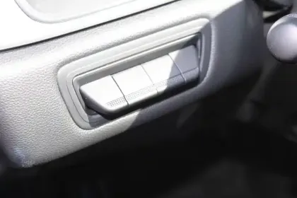 Photo 49 Renault Captur  E-Tech 145 - 21