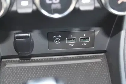 Photo 8 Renault Captur  E-Tech 145 - 21