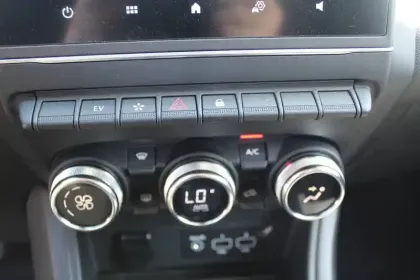 Photo 7 Renault Captur  E-Tech 145 - 21