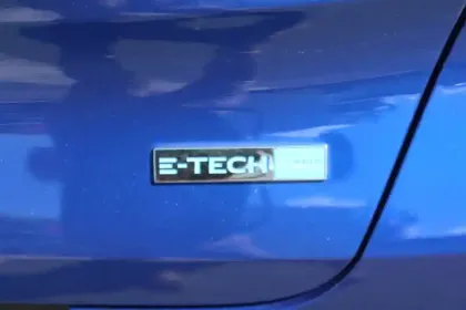 Photo 25 Renault Captur  E-Tech 145 - 21