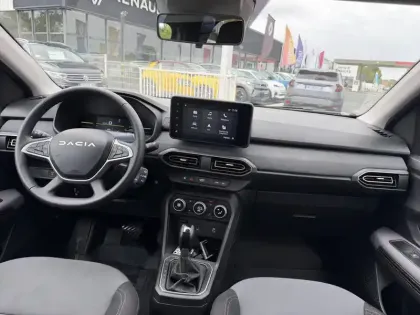 Photo 7 Dacia Jogger  Hybrid 140 7 places GSR2