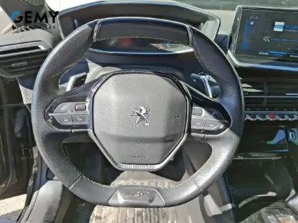 Photo 12 Peugeot 208  PureTech 100 S&S EAT8