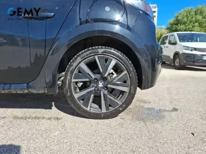 Photo 10 Peugeot 208  PureTech 100 S&S EAT8