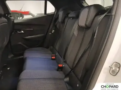 Photo 10 Peugeot 2008  PureTech 130 S&S EAT8