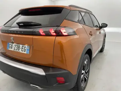 Photo 30 Peugeot 2008  PureTech 130 S&S EAT8