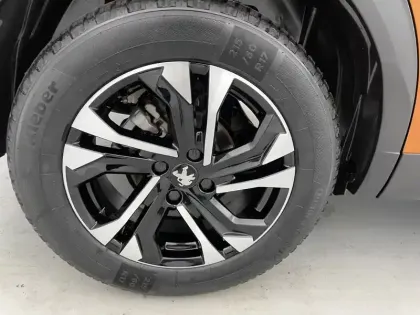 Photo 18 Peugeot 2008  PureTech 130 S&S EAT8