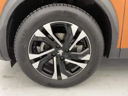 Photo 16 Peugeot 2008  PureTech 130 S&S EAT8