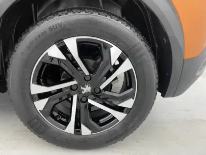 Photo 15 Peugeot 2008  PureTech 130 S&S EAT8