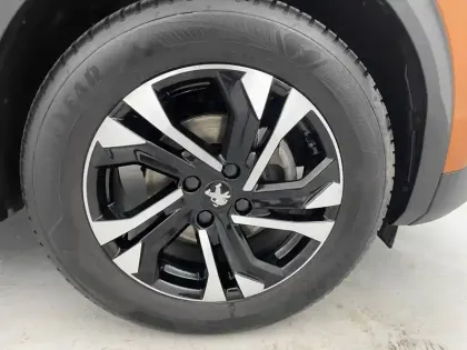 Photo 17 Peugeot 2008  PureTech 130 S&S EAT8