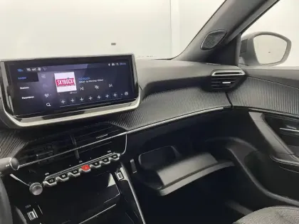 Photo 24 Peugeot 2008  PureTech 100 S&S BVM6