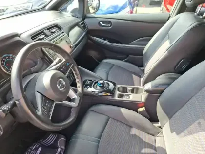 Photo 40 Nissan Leaf  Electrique 40kWh