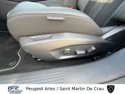 Photo 15 Peugeot 408  Hybrid 145 e-DCS6