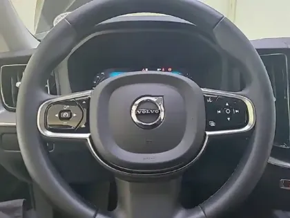 Photo 8 Volvo XC60  T6 AWD Hybride rechargeable 253 ch+145 ch Geartronic 8