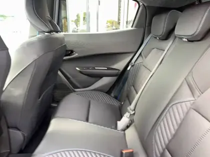 Photo 11 Renault Clio  E-Tech full hybrid 160 ch