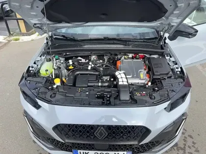 Photo 5 Renault Clio  E-Tech full hybrid 160 ch