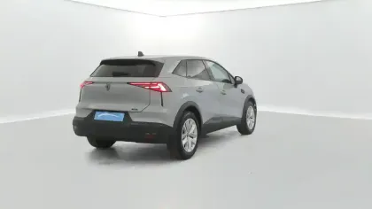Photo 13 Renault Symbioz  E-Tech full hybrid 145