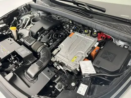 Photo 34 Renault Symbioz  E-Tech full hybrid 145