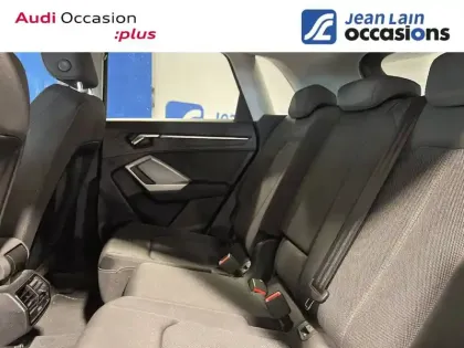 Photo 16 Audi Q3  35 TFSI 150 ch