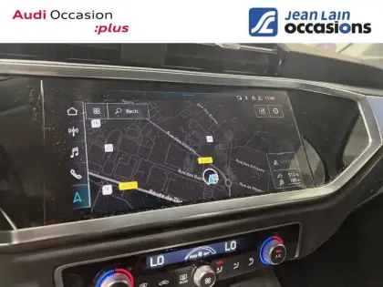 Photo 14 Audi Q3  35 TFSI 150 ch
