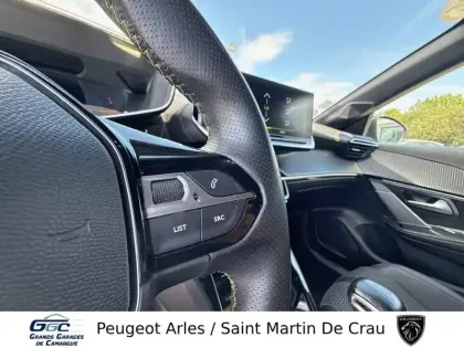 Photo 18 Peugeot 208  PureTech 100 S&S BVM6