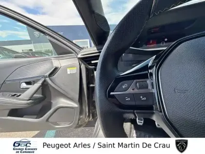 Photo 17 Peugeot 208  PureTech 100 S&S BVM6