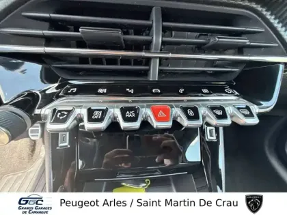 Photo 23 Peugeot 208  PureTech 100 S&S BVM6
