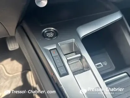 Photo 23 Peugeot 308  PHEV 180 e-EAT8 Allure