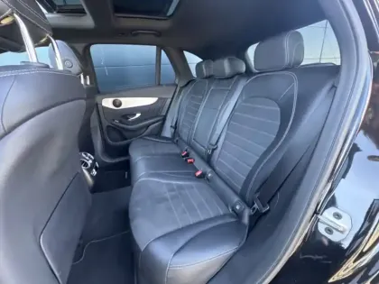 Photo 18 Mercedes GLC  300de 4MATIC SUV AMG Line