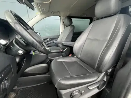 Photo 17 Mercedes Classe T 119 CDI / 4x4 / Compact / BVA 