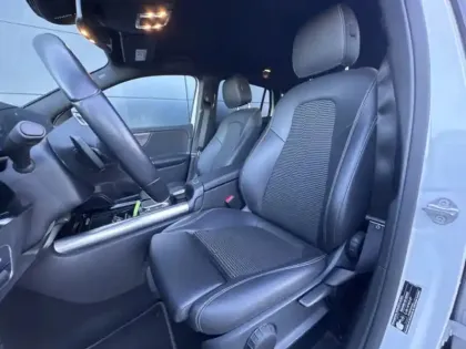 Photo 14 Mercedes GLA 250 e Progressive Line