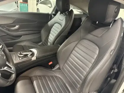 Photo 31 Mercedes Classe C  200 Coupé Avantgarde 