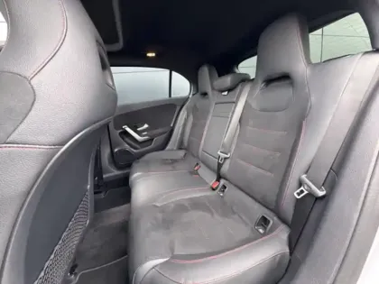 Photo 14 Mercedes Classe A 250 e Hybrid EQ AMG Line