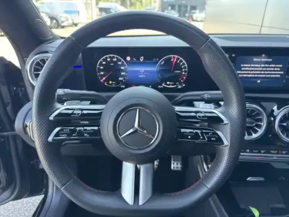 Photo 18 Mercedes CLA 250 e Hybrid EQ AMG Line