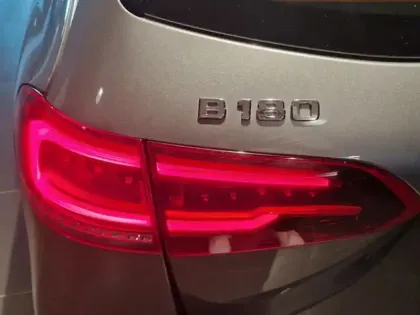 Photo 31 Mercedes Classe B 180 Progressive Line Edition