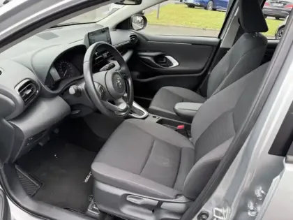 Photo 16 Toyota Yaris Hybride 116h Dynamic