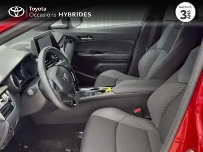 Photo 10 Toyota C-HR  1.8 Hybride 122ch Design Ultimate E-CVT M23