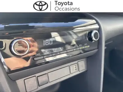 Photo 10 Toyota Yaris  Cross 116h Dynamic MY22