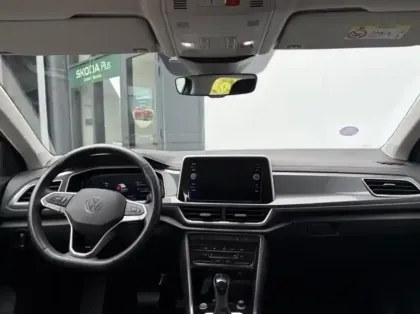 Photo 8 Volkswagen T-roc  1.5 TSI EVO 150ch Style DSG7