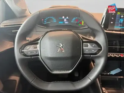Photo 11 Peugeot 208  e- 136ch Like