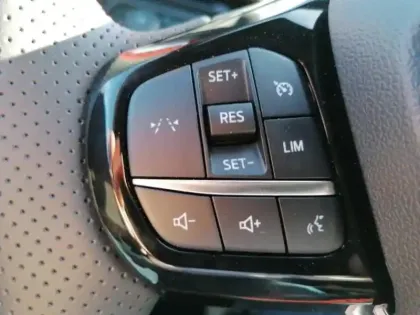 Photo 13 Ford Puma  1.0 EcoBoost Hybrid 125ch ST-Line S&S