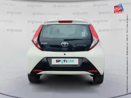 Photo 6 Toyota Aygo  1.0 VVT-i 72ch x-play 5p