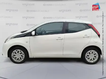 Photo 8 Toyota Aygo  1.0 VVT-i 72ch x-play 5p
