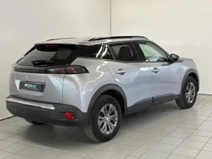Photo 8 Peugeot 2008  e- 136ch Style