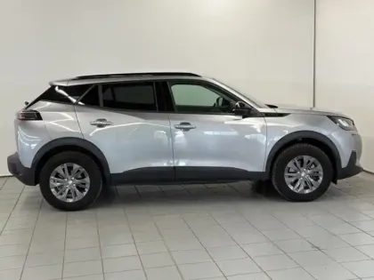 Photo 9 Peugeot 2008  e- 136ch Style