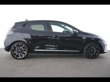 Photo 20 Renault Clio  1.6 E-Tech 145ch full hybrid esprit Alpine - 24