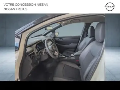 Photo 10 Nissan Leaf  150ch 40kWh N-Connecta 22