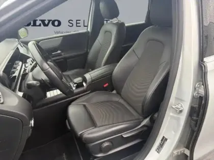 Photo 8 Mercedes Classe B  200d 150ch Business Line Edition 8G-DCT